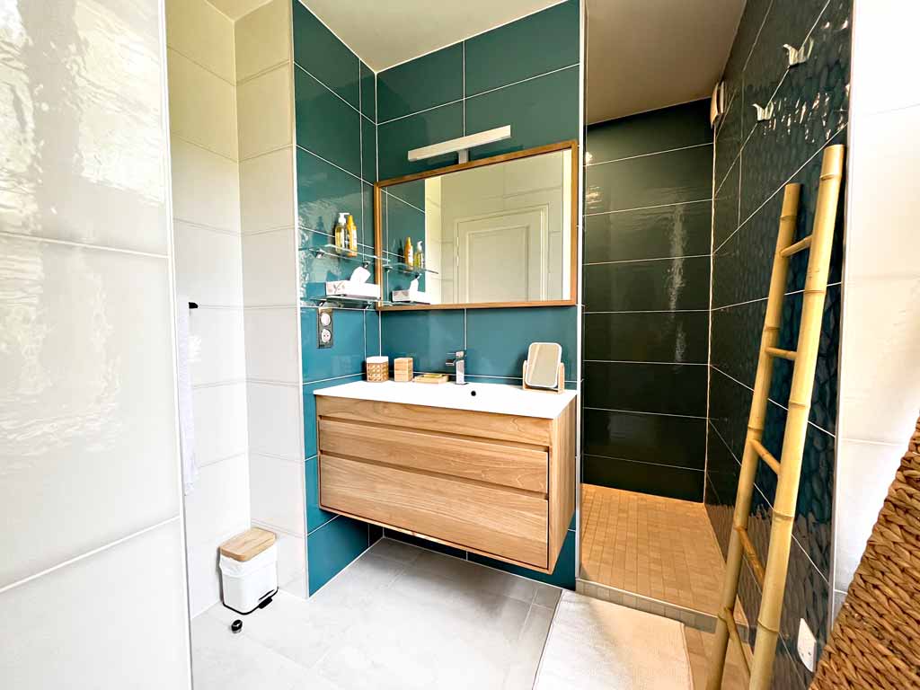 TCT conception et réalisation de salle de bains sur-mesure qualité française Boulazac Dordogne - Bobis